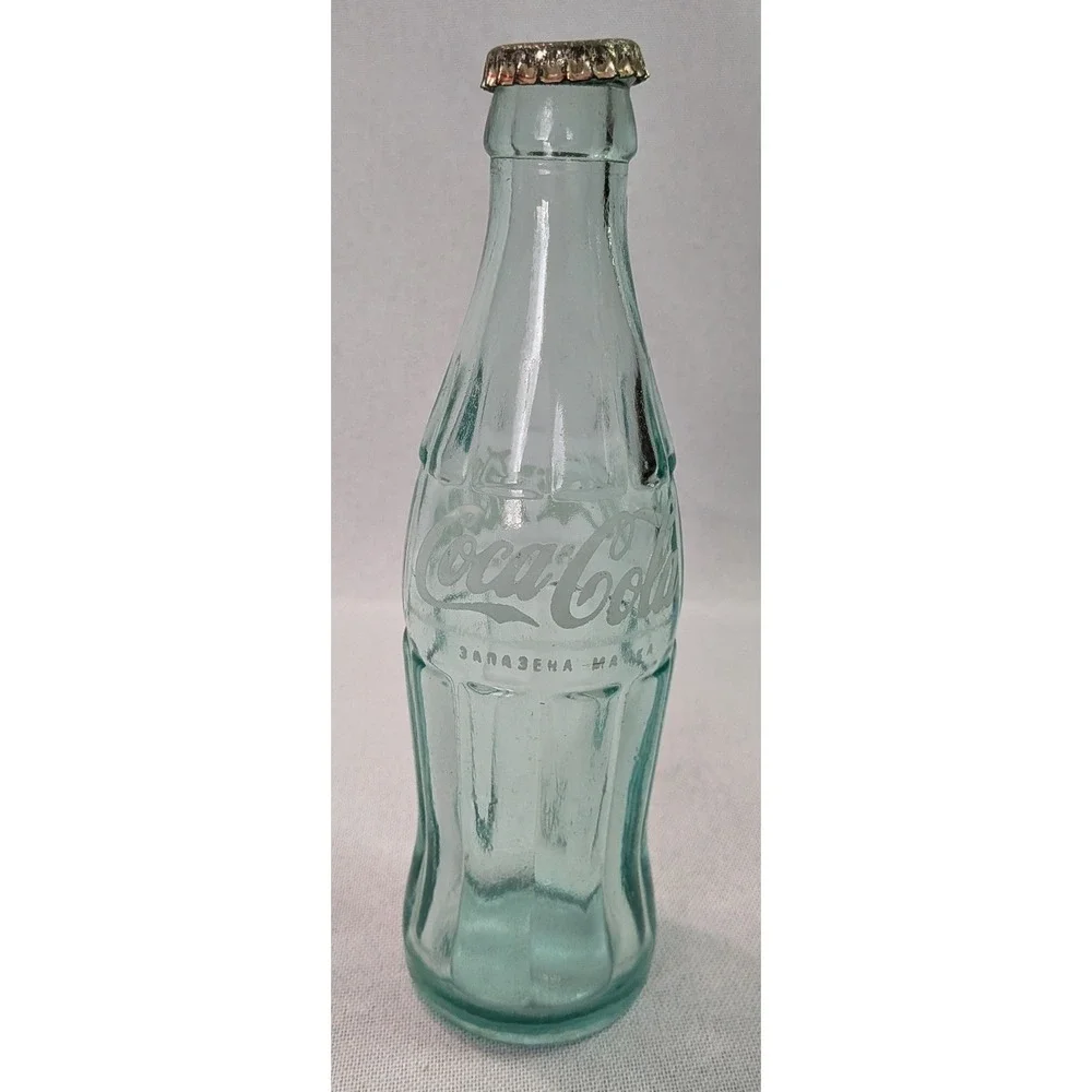 Coca-Cola Glass Bottle Unisex OS Green Good Cyrillic Logo Vintage Hobbleskirt